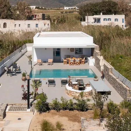 Villa Moonshine - A Stone's Throw From The *
